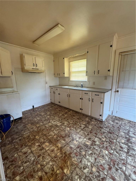 Photo 2 of 11 residential for sale in Southampton County virginia