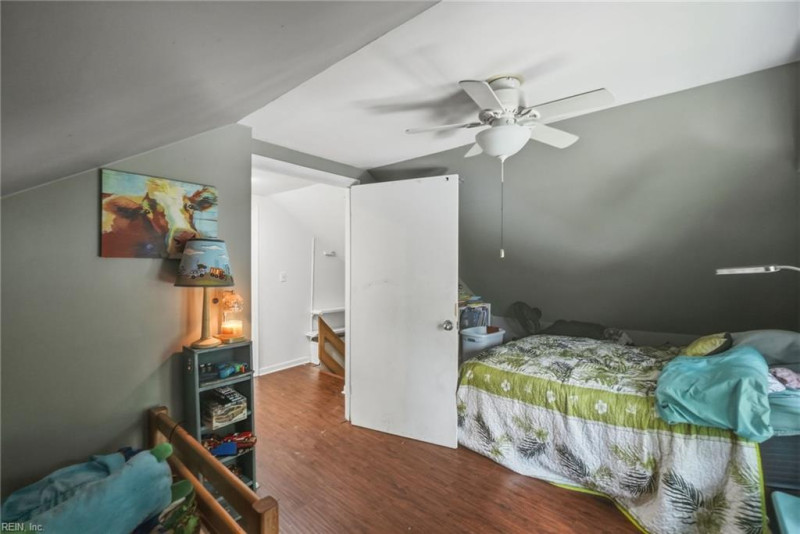 Photo 24 of 32 residential for sale in Chesapeake virginia