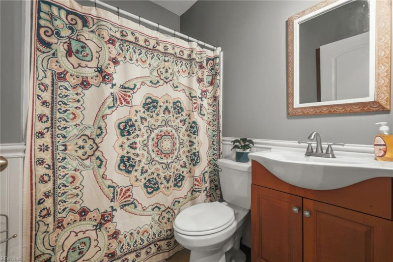 Photo 26 of 32 residential for sale in Chesapeake virginia