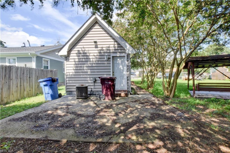 Photo 30 of 38 residential for sale in Chesapeake virginia Photo 30 of 38 residential for sale in Chesapeake virginia