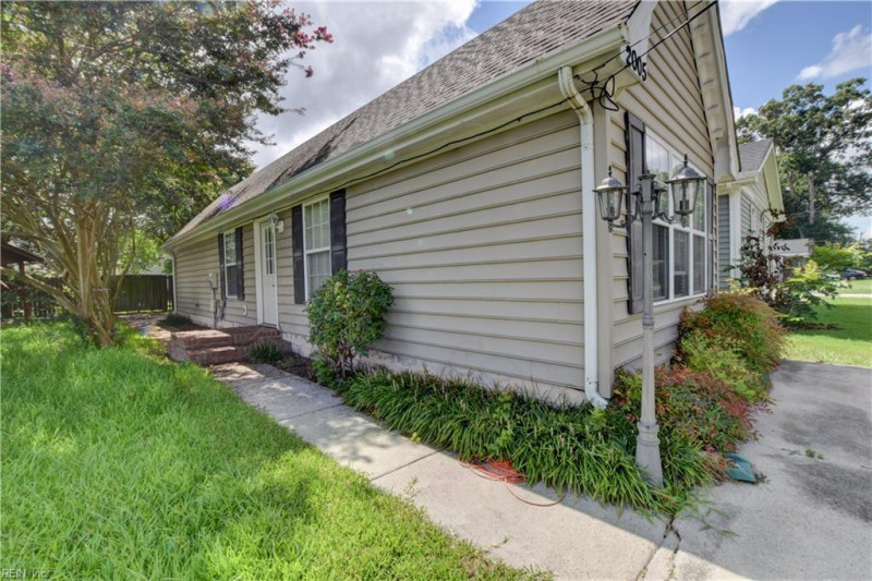 Photo 33 of 38 residential for sale in Chesapeake virginia Photo 33 of 38 residential for sale in Chesapeake virginia
