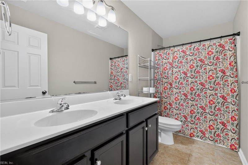 Photo 18 of 30 residential for sale in Virginia Beach virginia
