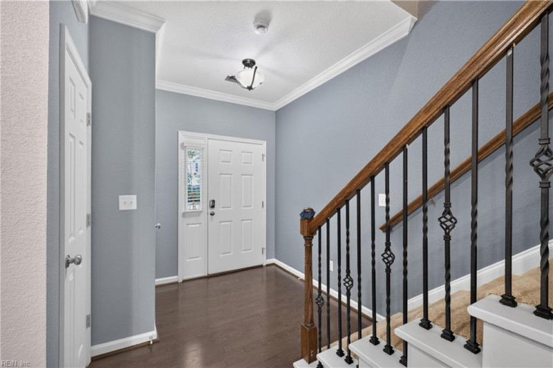 Photo 4 of 30 residential for sale in Virginia Beach virginia