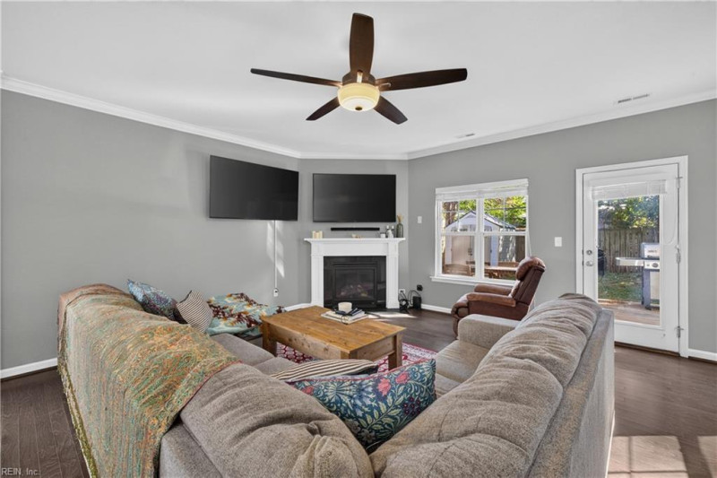 Photo 7 of 30 residential for sale in Virginia Beach virginia