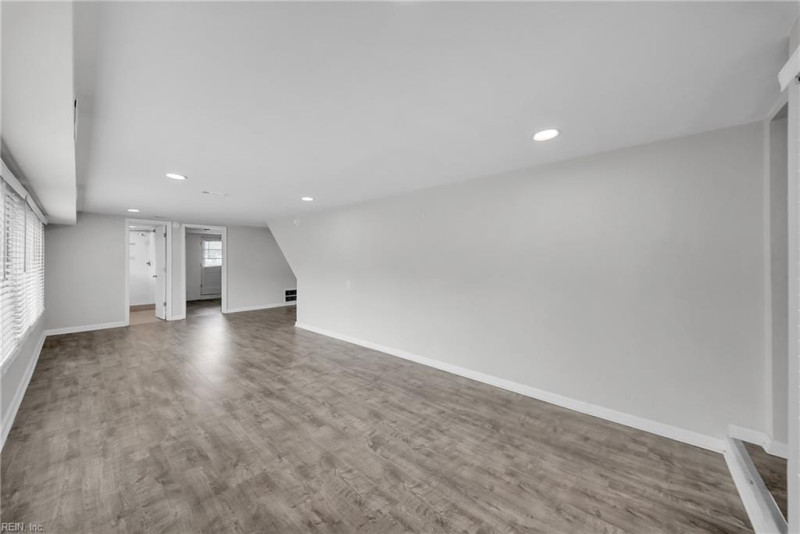 Photo 23 of 46 residential for sale in Norfolk virginia Photo 23 of 46 residential for sale in Norfolk virginia