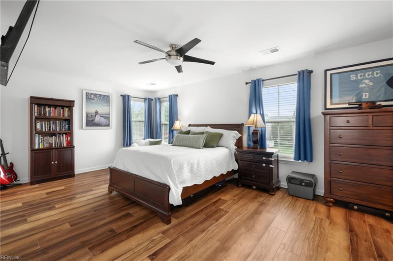Photo 11 of 34 residential for sale in Chesapeake virginia