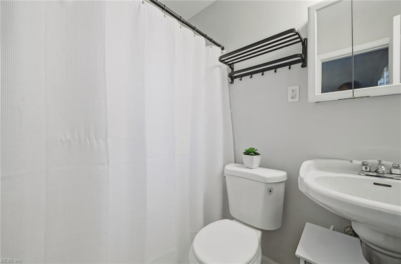 Photo 23 of 31 residential for sale in Newport News virginia Photo 23 of 31 residential for sale in Newport News virginia