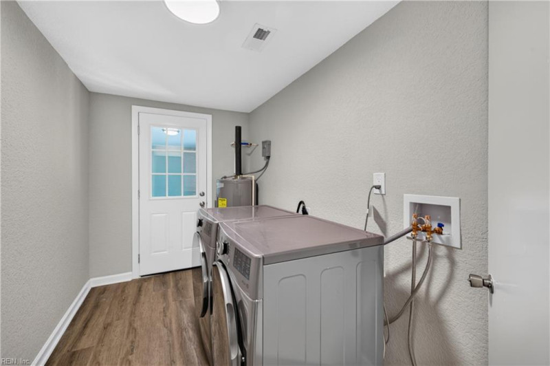 Photo 15 of 29 residential for sale in Norfolk virginia