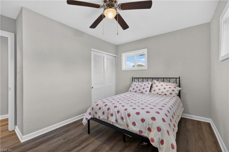 Photo 17 of 29 residential for sale in Norfolk virginia