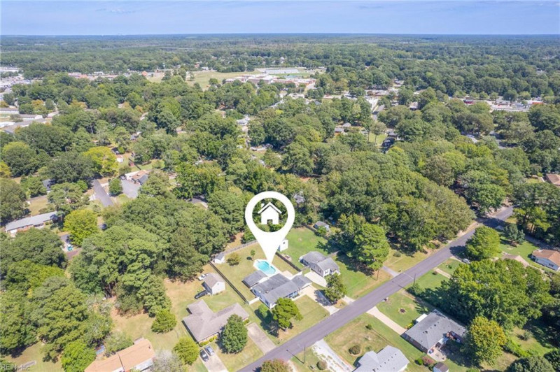 Photo 16 of 41 residential for sale in Chesapeake virginia