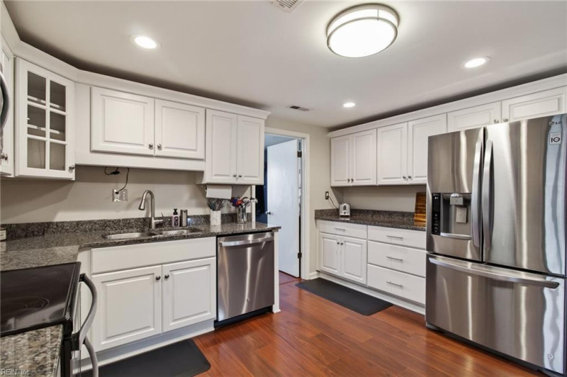Photo 28 of 41 residential for sale in Chesapeake virginia