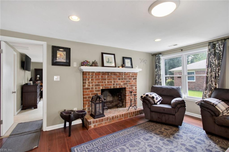 Photo 31 of 41 residential for sale in Chesapeake virginia