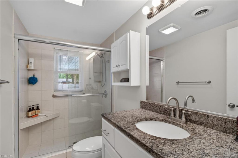 Photo 37 of 41 residential for sale in Chesapeake virginia