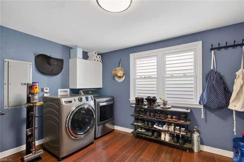 Photo 38 of 41 residential for sale in Chesapeake virginia