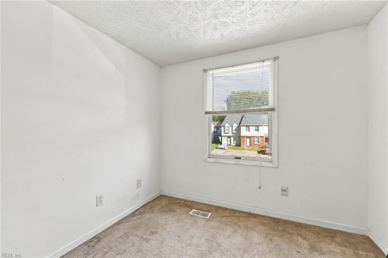 Photo 21 of 31 residential for sale in Hampton virginia