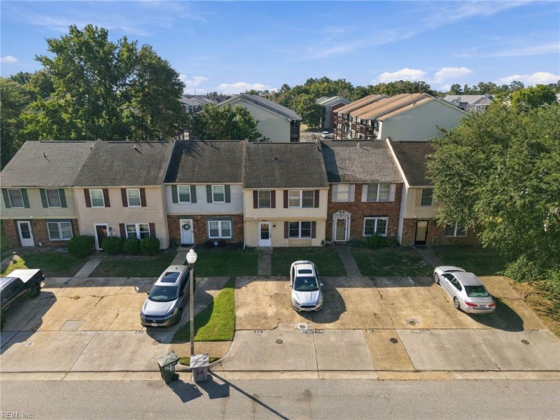 Photo 27 of 31 residential for sale in Hampton virginia