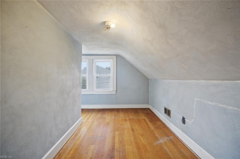 Photo 20 of 39 residential for sale in Virginia Beach virginia