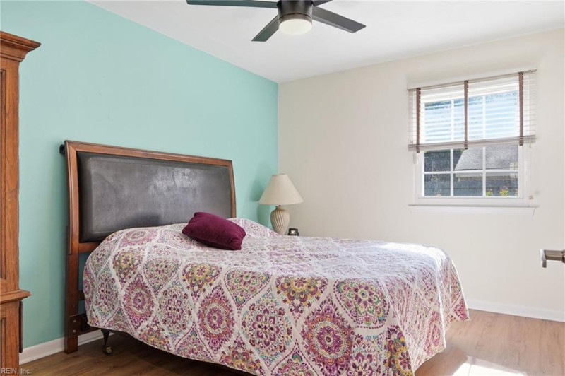 Photo 20 of 32 residential for sale in Virginia Beach virginia