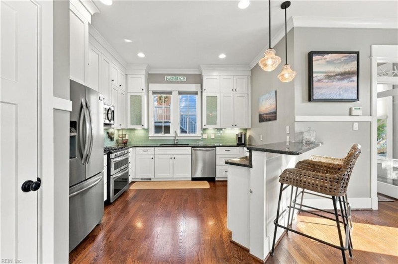 Photo 13 of 42 residential for sale in Norfolk virginia