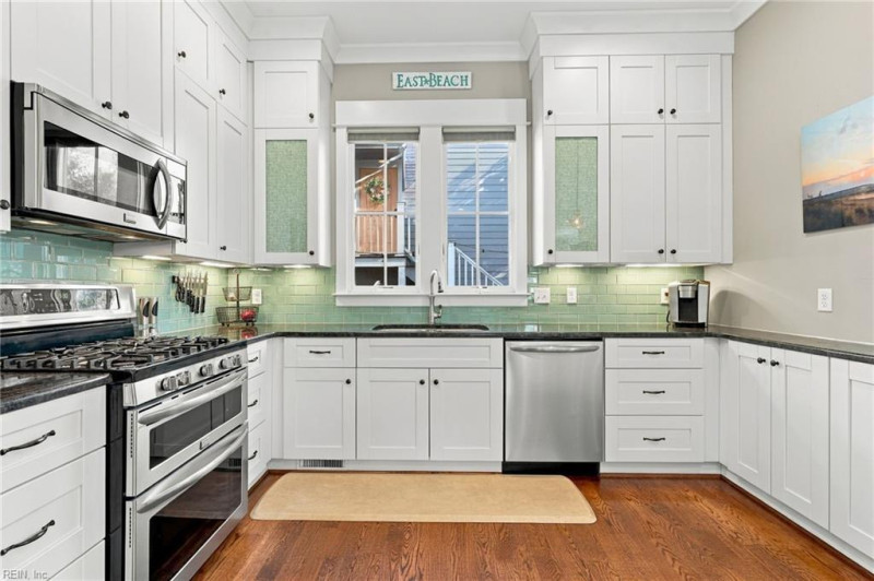 Photo 14 of 42 residential for sale in Norfolk virginia