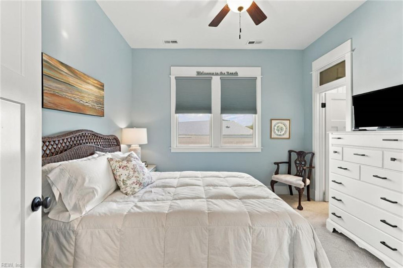 Photo 20 of 42 residential for sale in Norfolk virginia