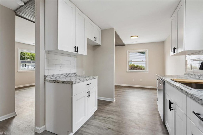 Photo 18 of 45 residential for sale in Newport News virginia
