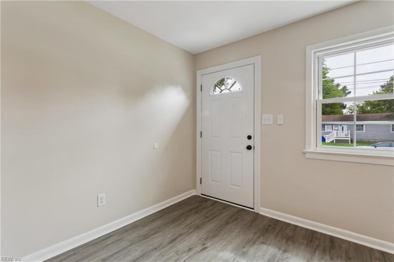 Photo 4 of 45 residential for sale in Newport News virginia