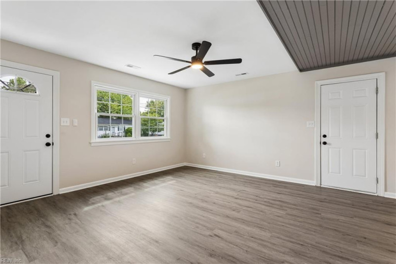 Photo 8 of 45 residential for sale in Newport News virginia