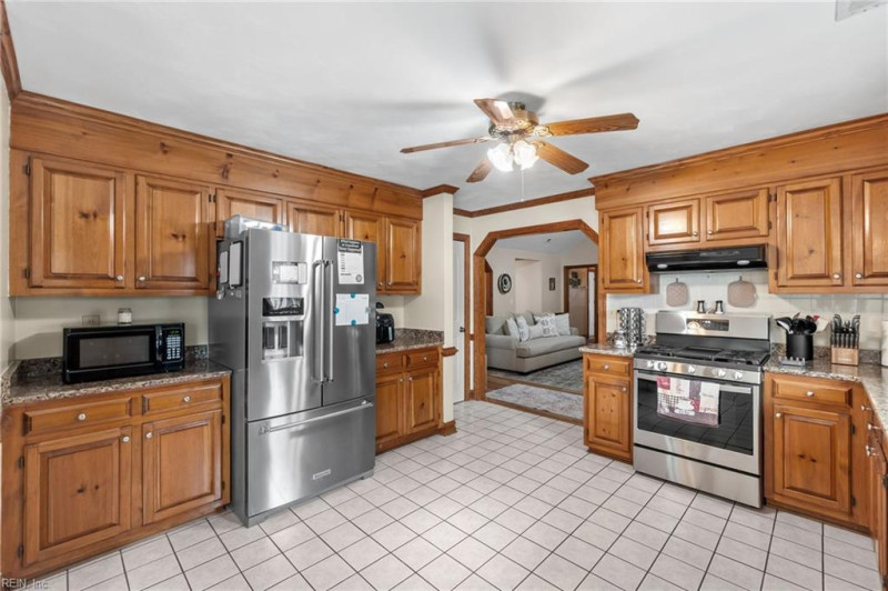 Photo 7 of 50 residential for sale in Chesapeake virginia Photo 7 of 50 residential for sale in Chesapeake virginia