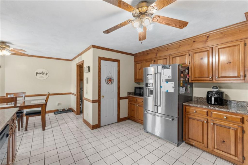 Photo 9 of 50 residential for sale in Chesapeake virginia Photo 9 of 50 residential for sale in Chesapeake virginia