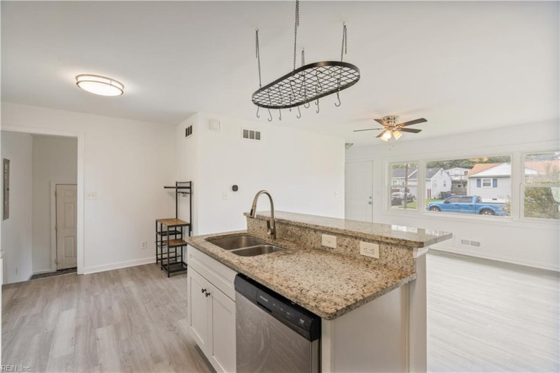 Photo 10 of 30 residential for sale in Norfolk virginia