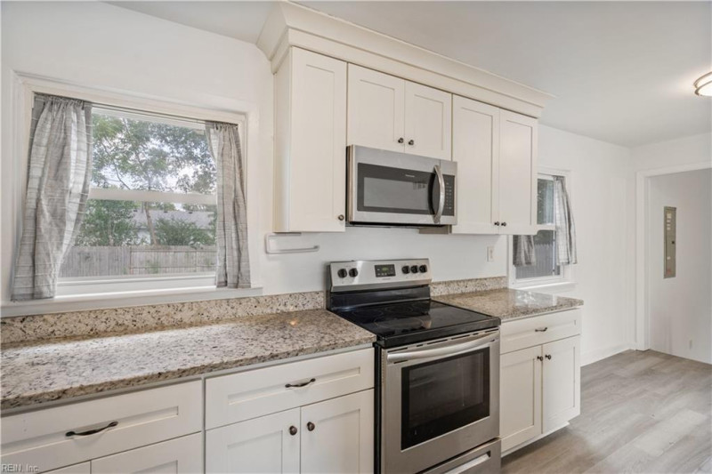 Photo 11 of 30 residential for sale in Norfolk virginia