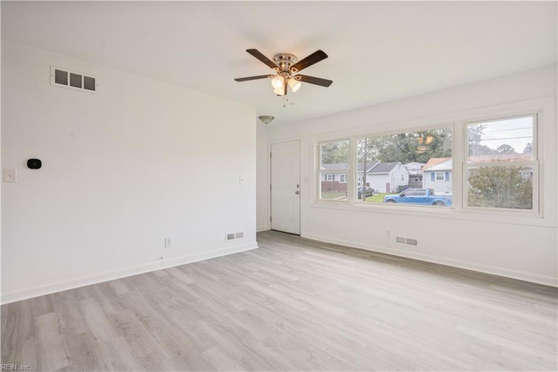 Photo 5 of 30 residential for sale in Norfolk virginia