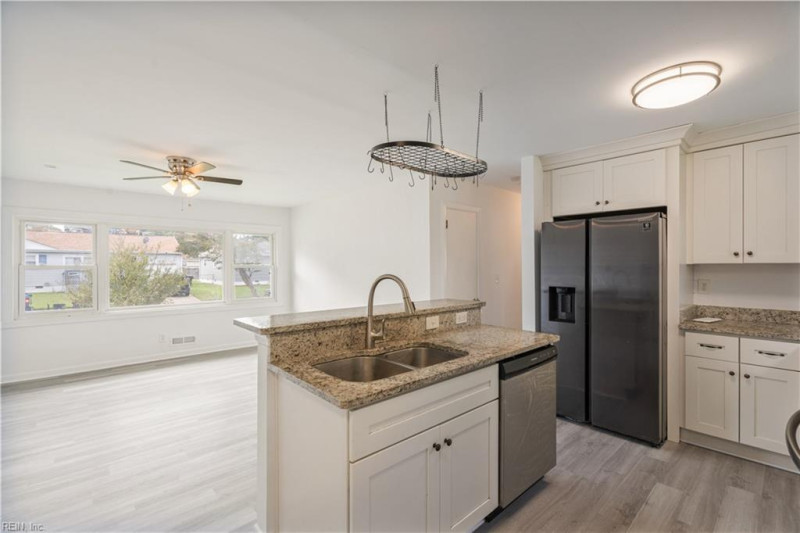 Photo 8 of 30 residential for sale in Norfolk virginia