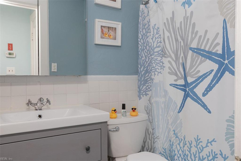 Photo 21 of 40 residential for sale in Norfolk virginia