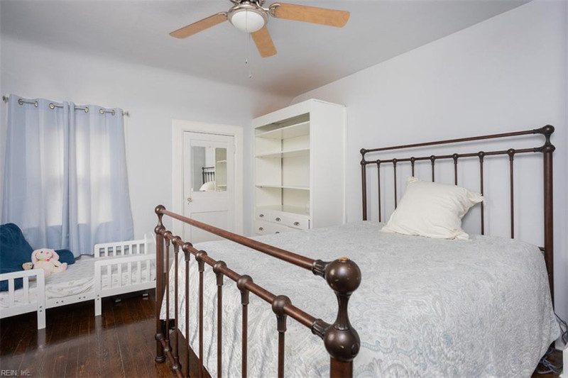 Photo 26 of 40 residential for sale in Norfolk virginia