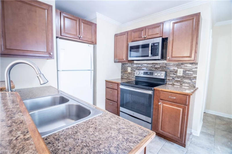 Photo 10 of 21 residential for sale in Newport News virginia
