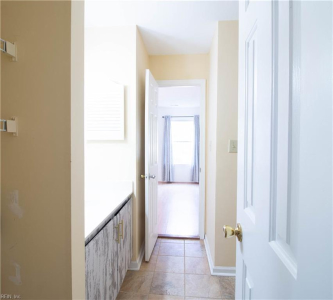 Photo 11 of 21 residential for sale in Newport News virginia