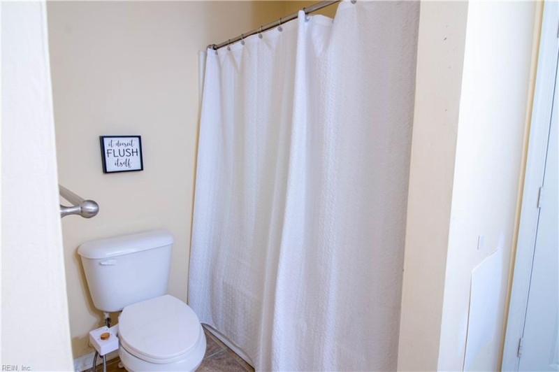 Photo 13 of 21 residential for sale in Newport News virginia