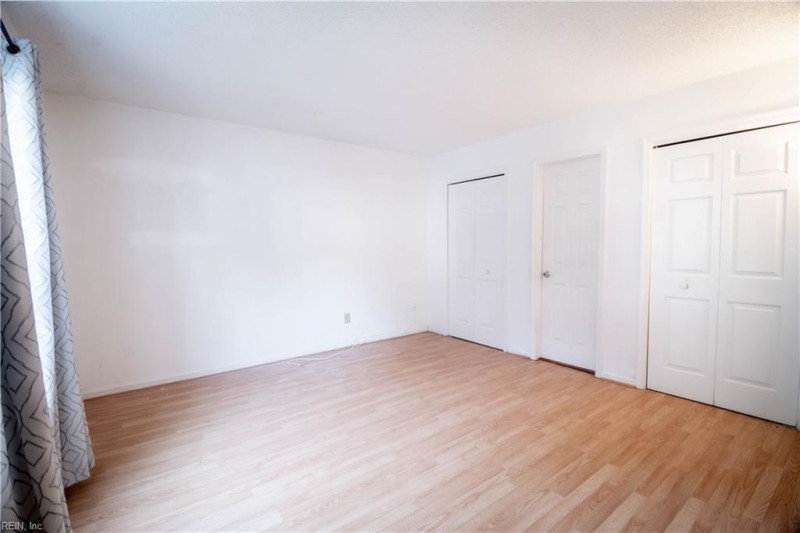 Photo 14 of 21 residential for sale in Newport News virginia