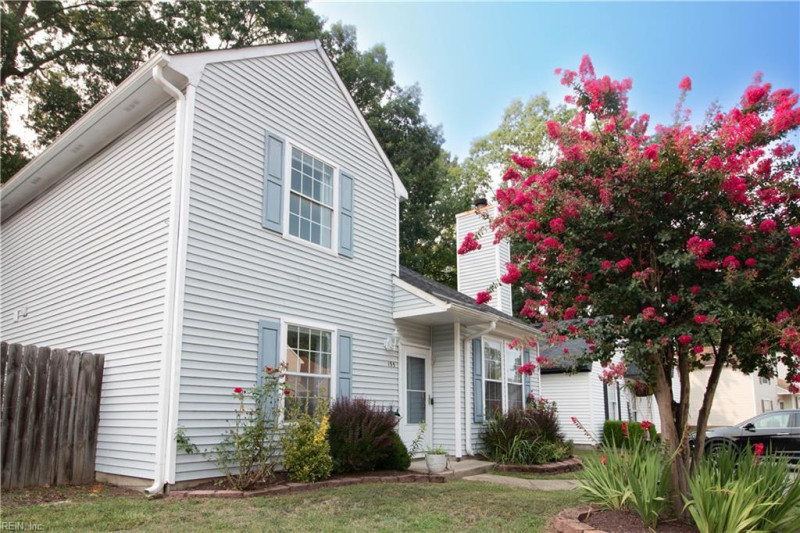 Photo 3 of 21 residential for sale in Newport News virginia