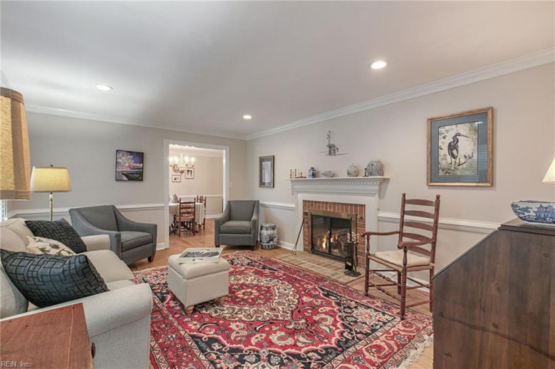 Photo 4 of 46 residential for sale in James City County virginia