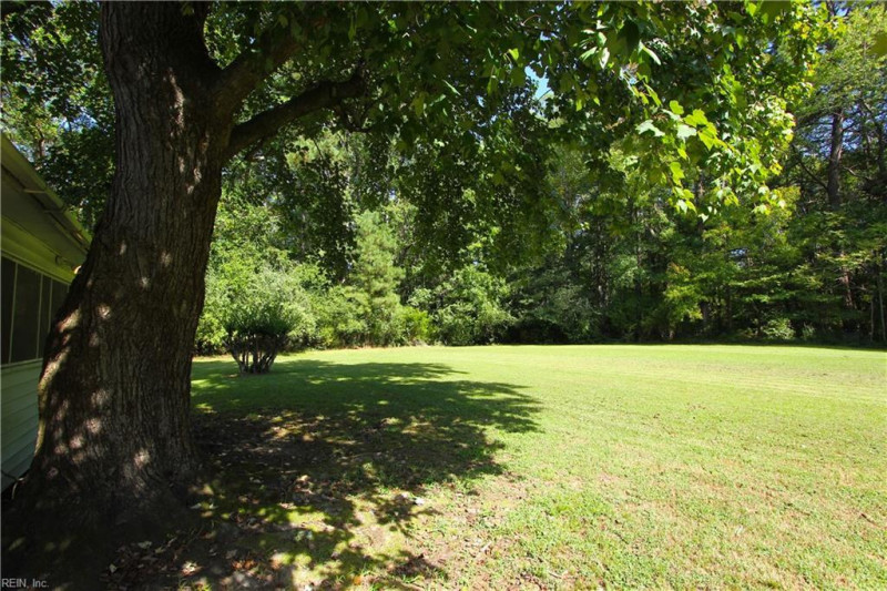 Photo 16 of 20 residential for sale in James City County virginia