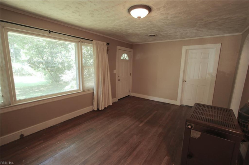 Photo 2 of 20 residential for sale in James City County virginia