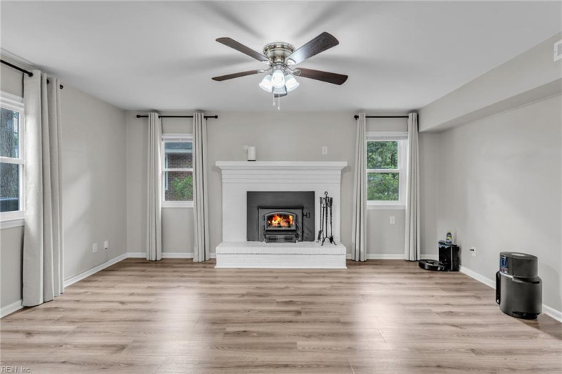 Photo 25 of 50 residential for sale in Chesapeake virginia