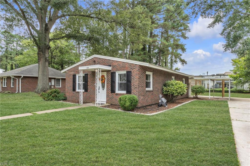Photo 3 of 50 residential for sale in Chesapeake virginia