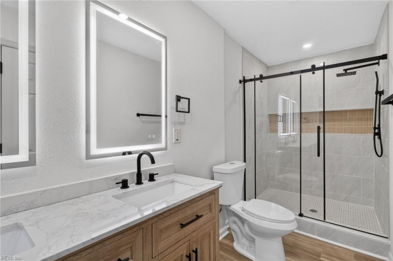 Photo 31 of 36 residential for sale in Portsmouth virginia