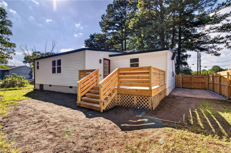 Photo 35 of 36 residential for sale in Portsmouth virginia