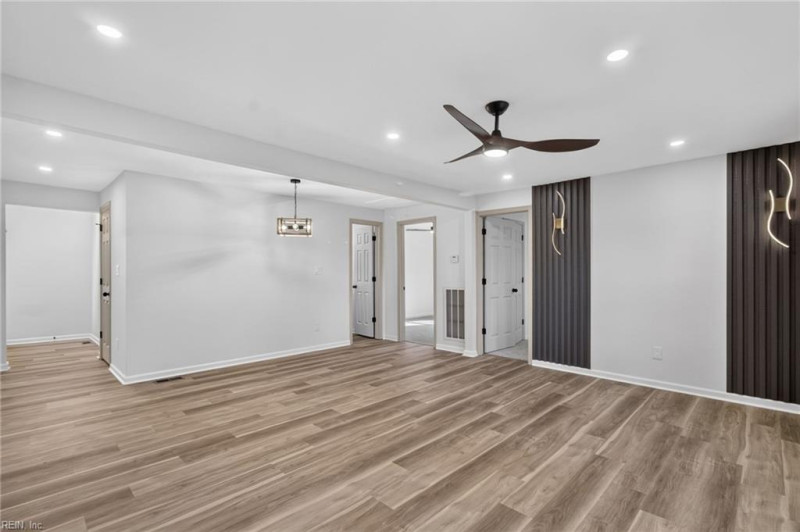 Photo 6 of 36 residential for sale in Portsmouth virginia