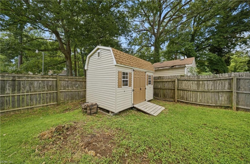 Photo 34 of 44 residential for sale in Norfolk virginia Photo 34 of 44 residential for sale in Norfolk virginia